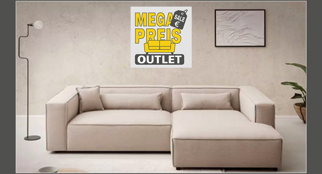 Neueröffnung von Mega Preis Outlet mit beiger Wohnlandschaft im Hintergrund und Logo mit gelber Schrift