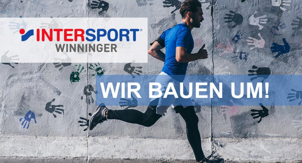 männlicher Läufer mit blauem T-Shirt Intersport baut um